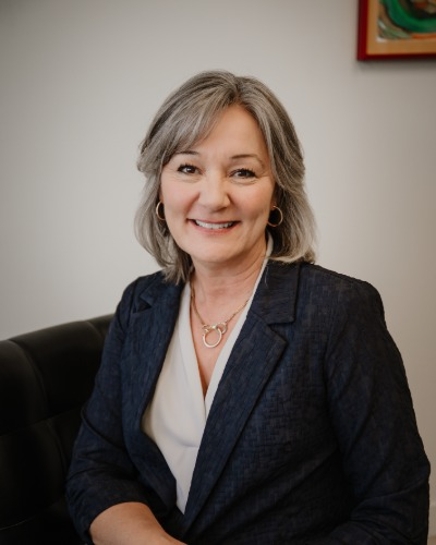 Tracey Feher headshot